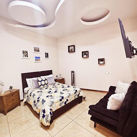 Apartamento Samsay I Cartago Eksteriør billede